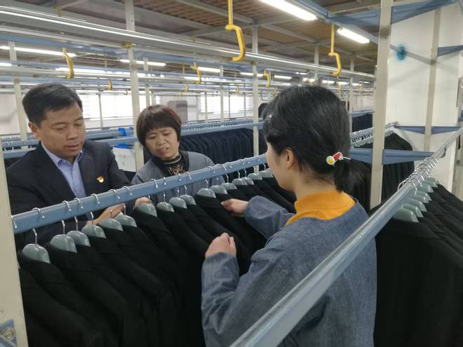 上海永太服裝董事長李長虹 專注實業(yè)二十年，匠心鑄就全球優(yōu)秀服裝工廠